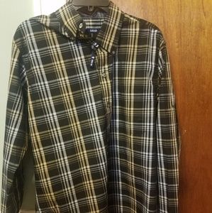 NEW IZOD button up shirt